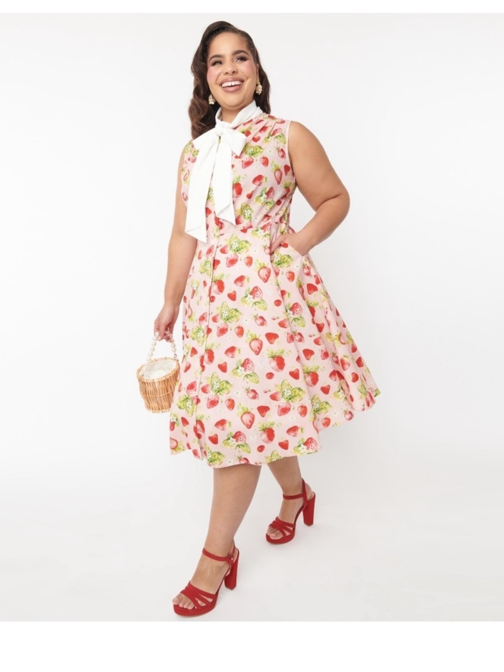 Unique Vintage Strawberry Print Swing Dress size 10-12 retro rockabilly prairie